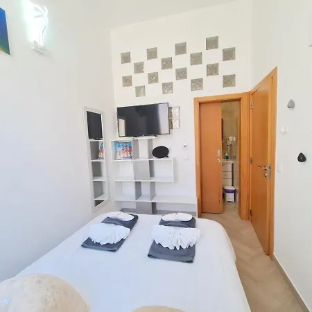 Quarto Com Casa De Banho Privada Tranquilidade Garantida Affittacamere *