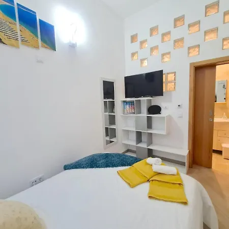 Quarto Com Casa De Banho Privada Tranquilidade Garantida Affittacamere *