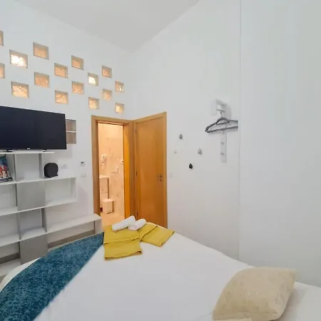 Quarto Com Casa De Banho Privada Tranquilidade Garantida Affittacamere